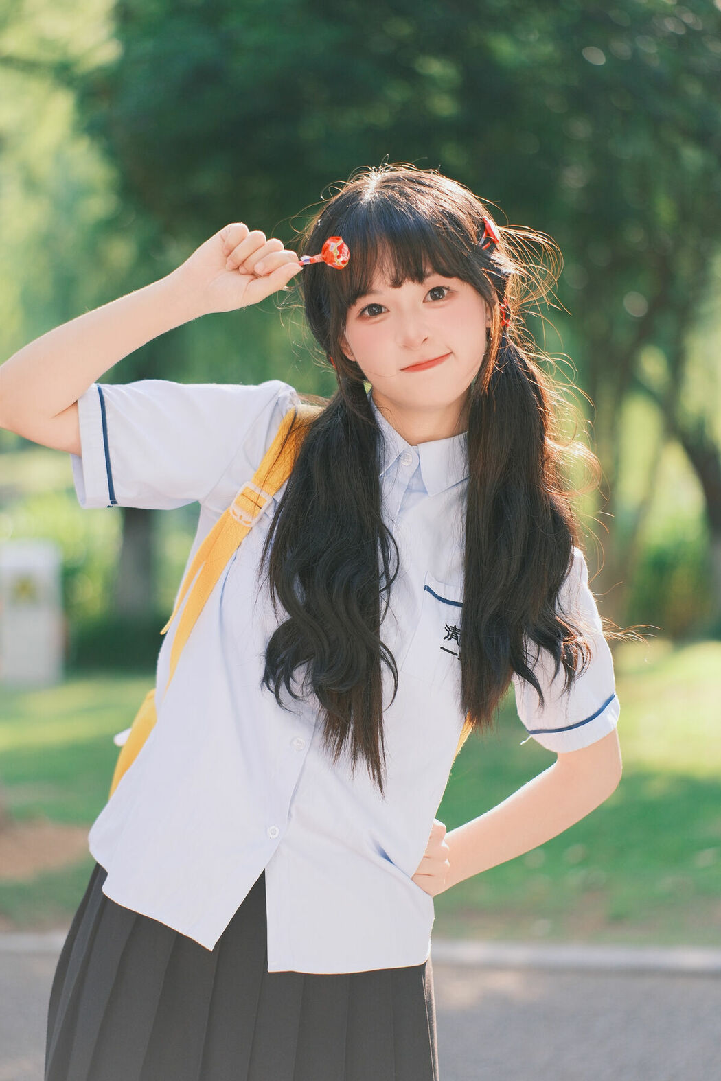 YiTuYu艺图语 Vol.9496 Xia Yu Xiao Nian (21P)