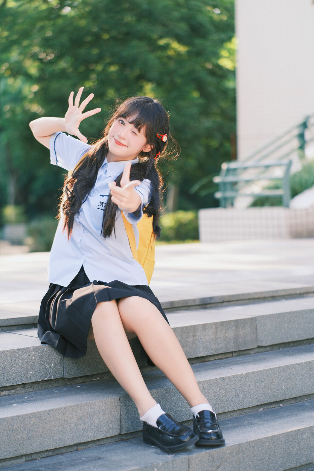 YiTuYu艺图语 Vol.9496 Xia Yu Xiao Nian (21P)