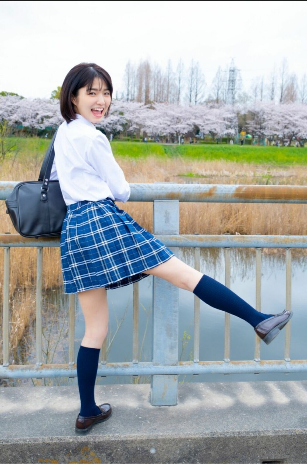 JP Sumire Kuramoto 倉本すみれ – Youth Aoharu 青春アオハル (100P)