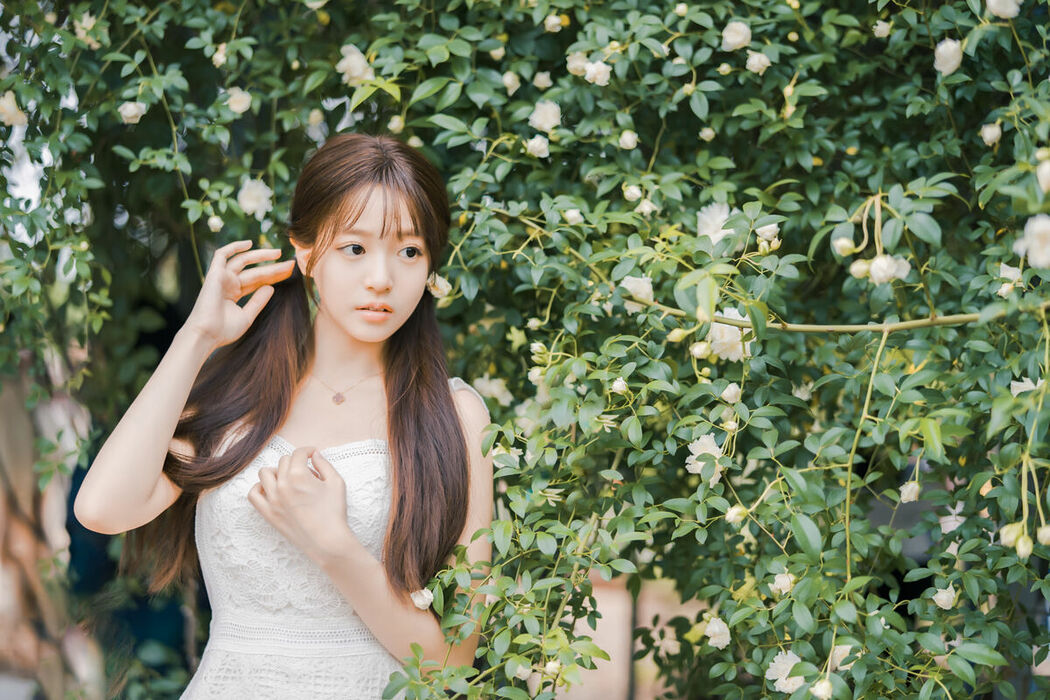 YiTuYu艺图语 Vol.9519 Xiao Yi (33P)