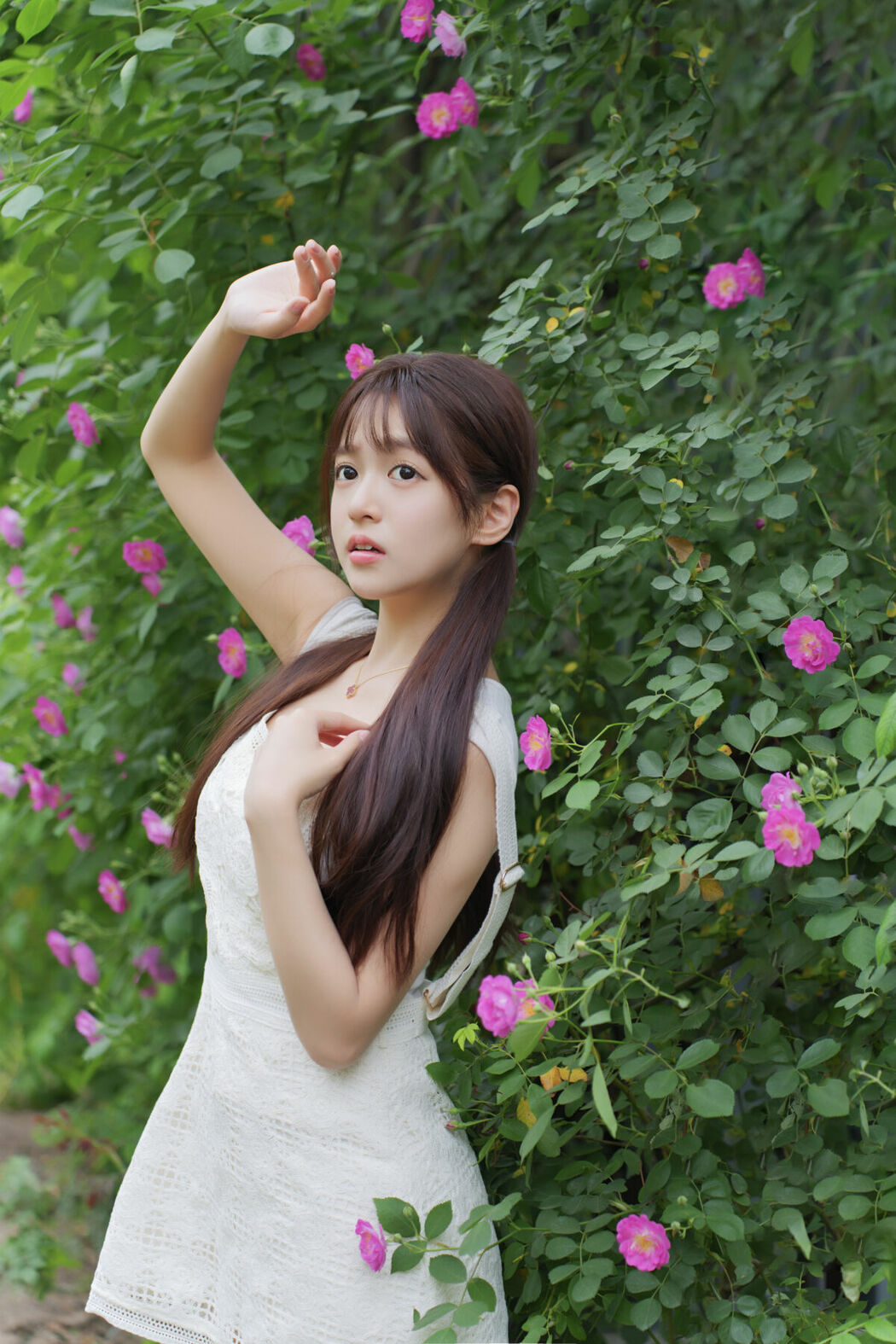 YiTuYu艺图语 Vol.9519 Xiao Yi (33P)
