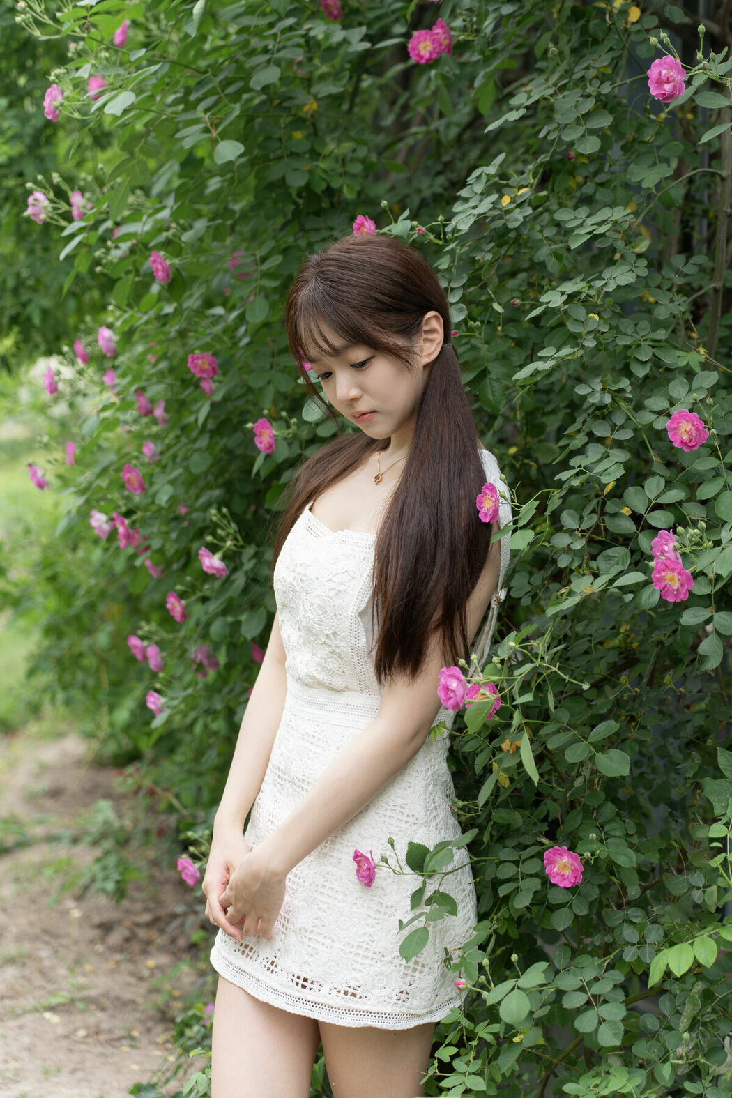 YiTuYu艺图语 Vol.9519 Xiao Yi (33P)