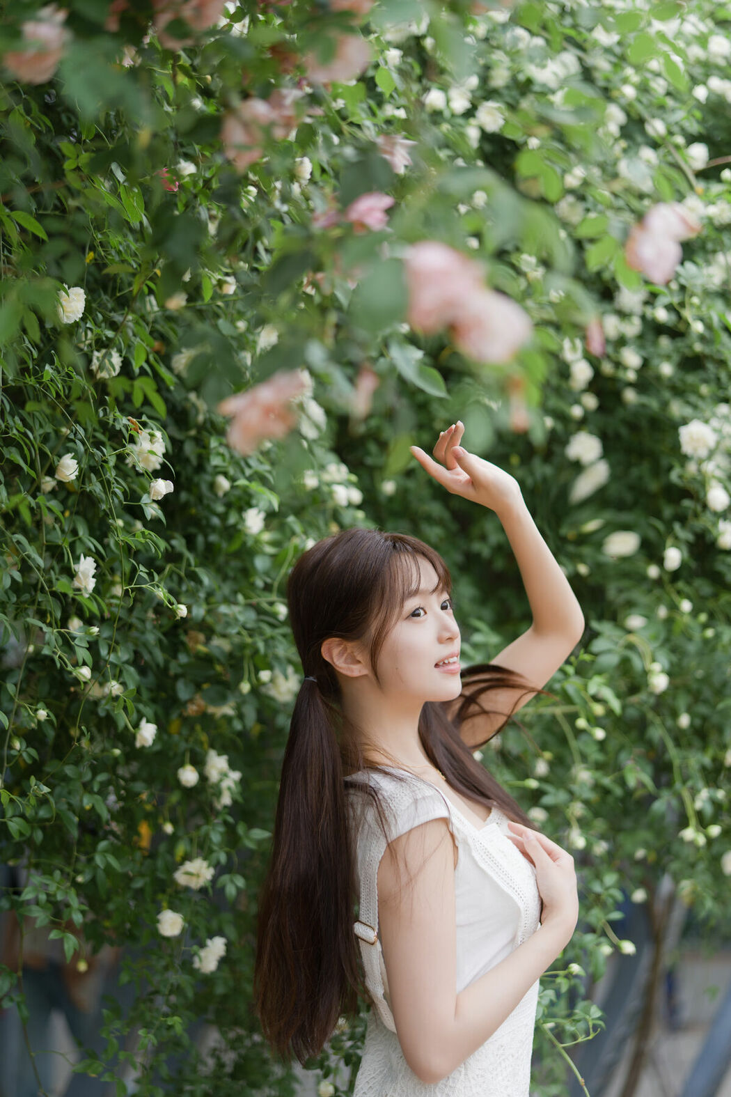 YiTuYu艺图语 Vol.9519 Xiao Yi (33P)