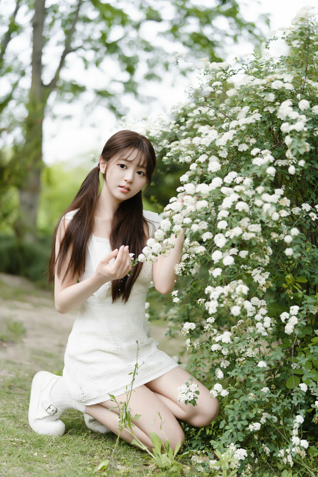YiTuYu艺图语 Vol.9519 Xiao Yi (33P)