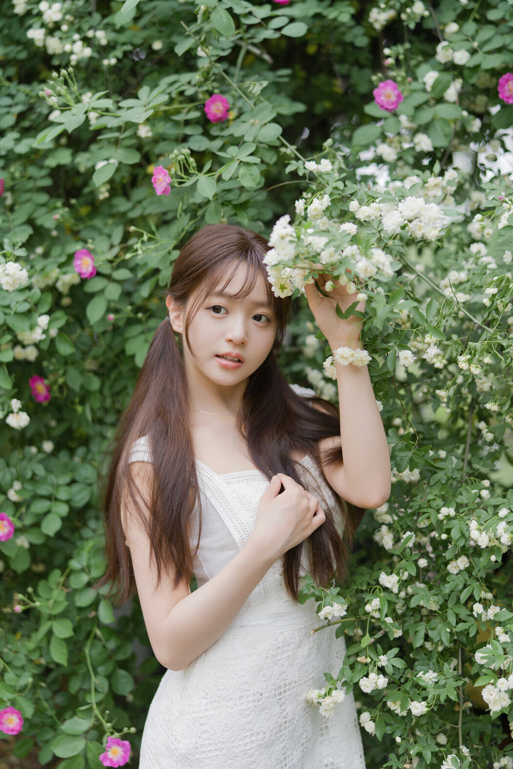 YiTuYu艺图语 Vol.9519 Xiao Yi (33P)