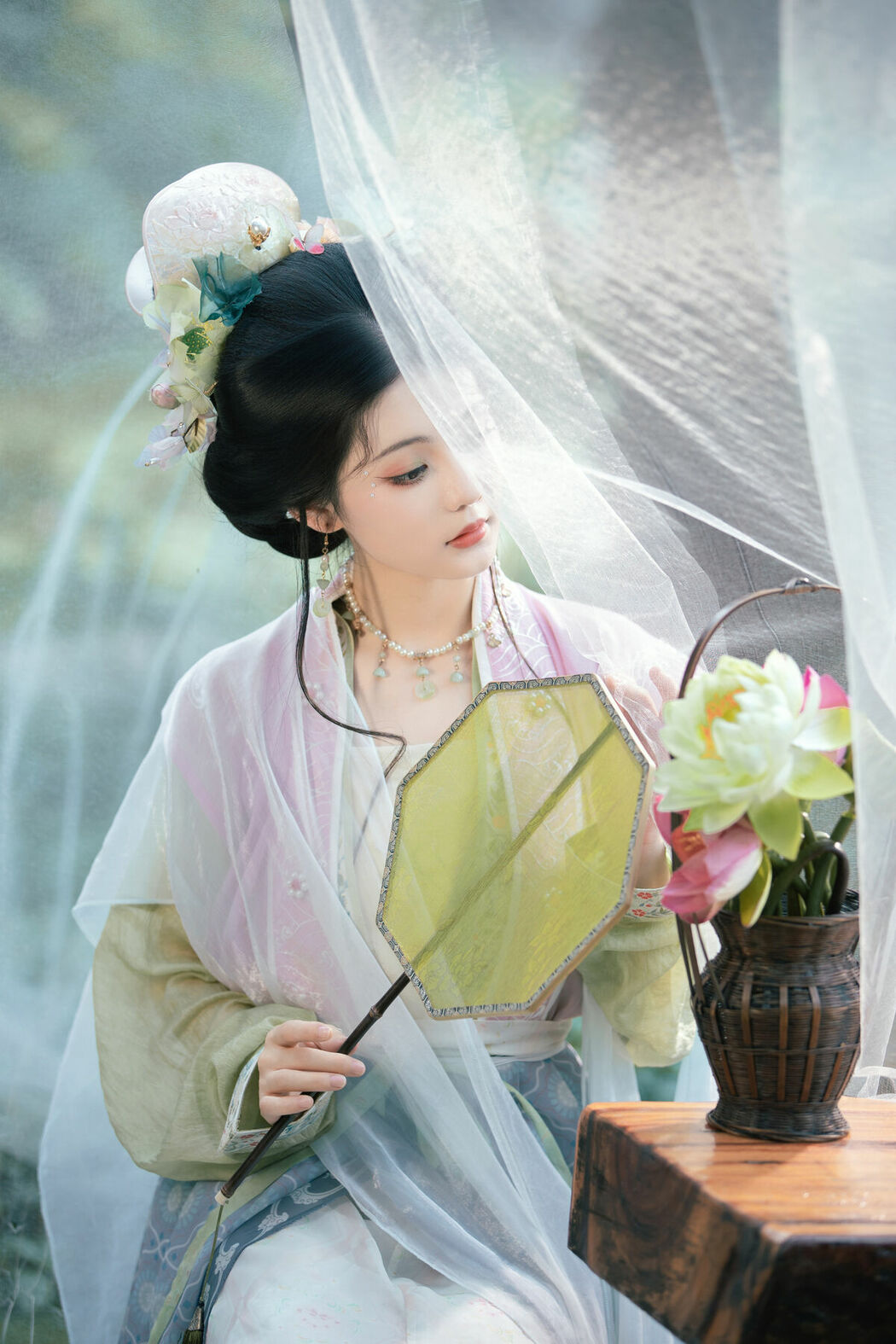 YiTuYu艺图语 Vol.9523 Wu Ying Kun Kun (28P)