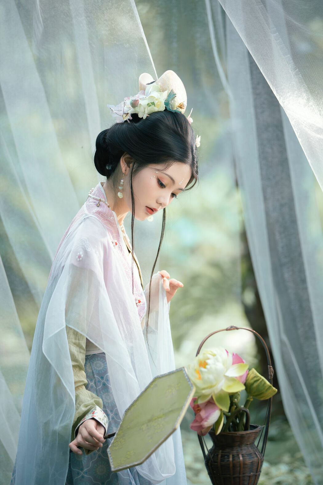 YiTuYu艺图语 Vol.9523 Wu Ying Kun Kun (28P)