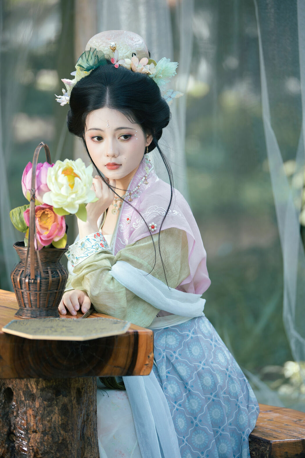 YiTuYu艺图语 Vol.9523 Wu Ying Kun Kun (28P)
