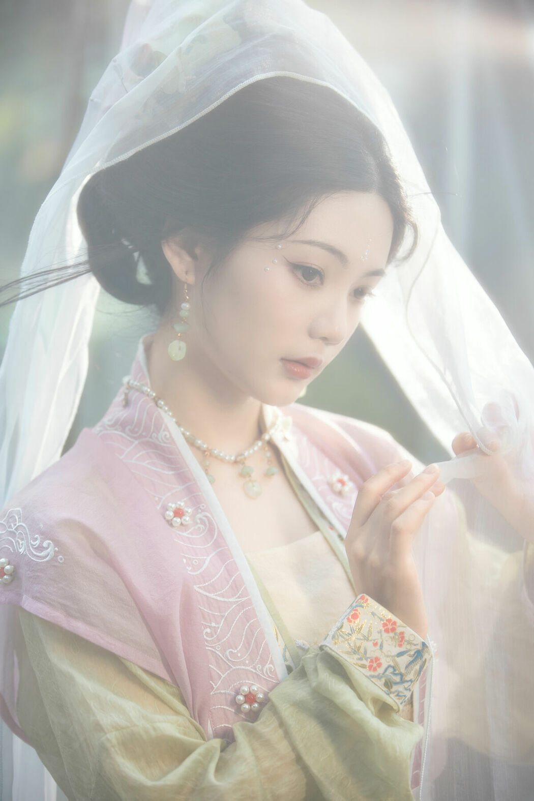 YiTuYu艺图语 Vol.9523 Wu Ying Kun Kun (28P)