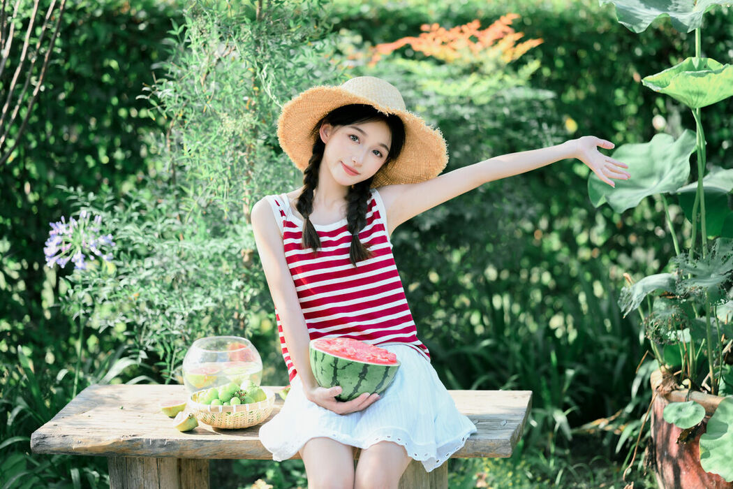 YiTuYu艺图语 Vol.9529 Lin Miao Xin (18P)