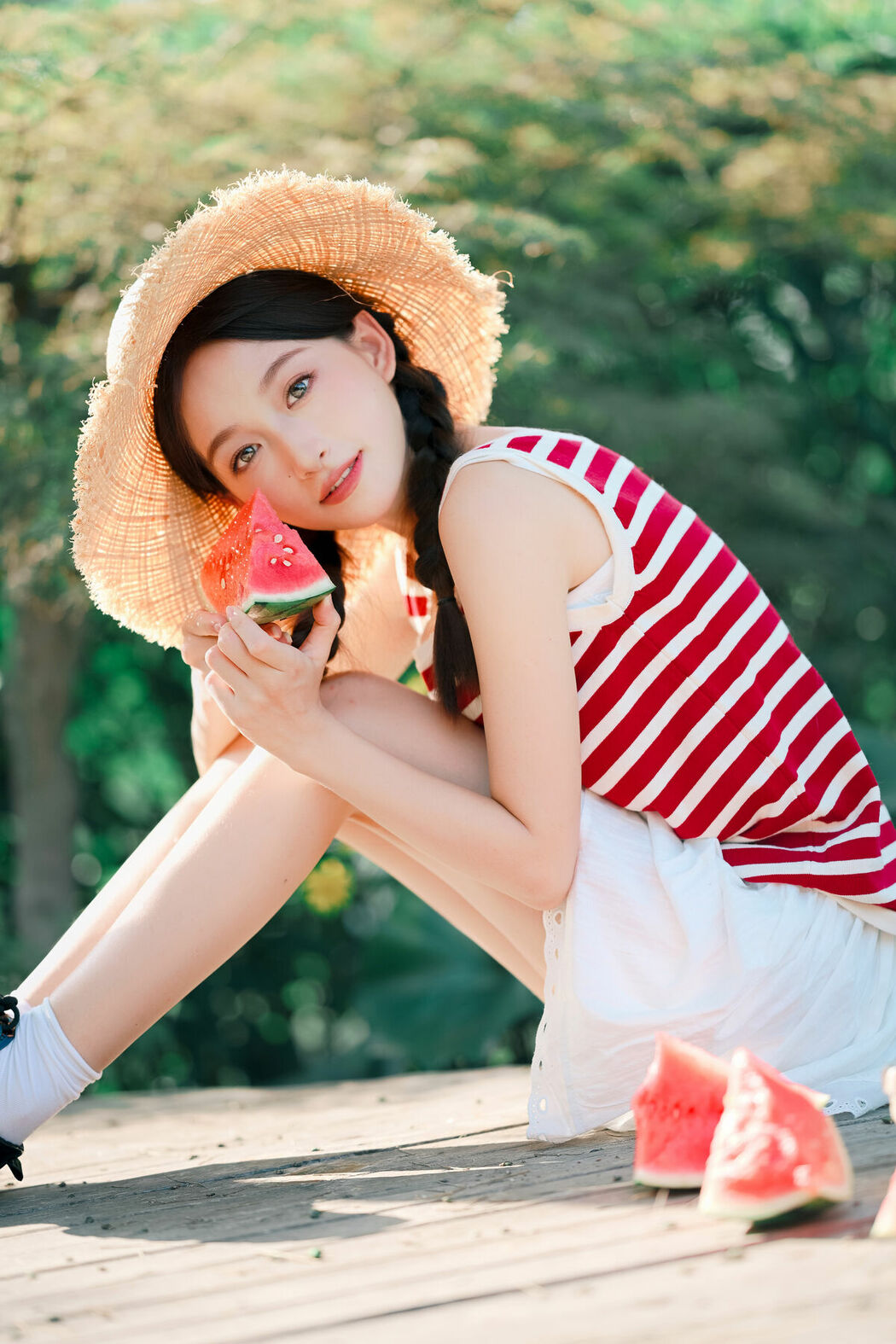 YiTuYu艺图语 Vol.9529 Lin Miao Xin (18P)