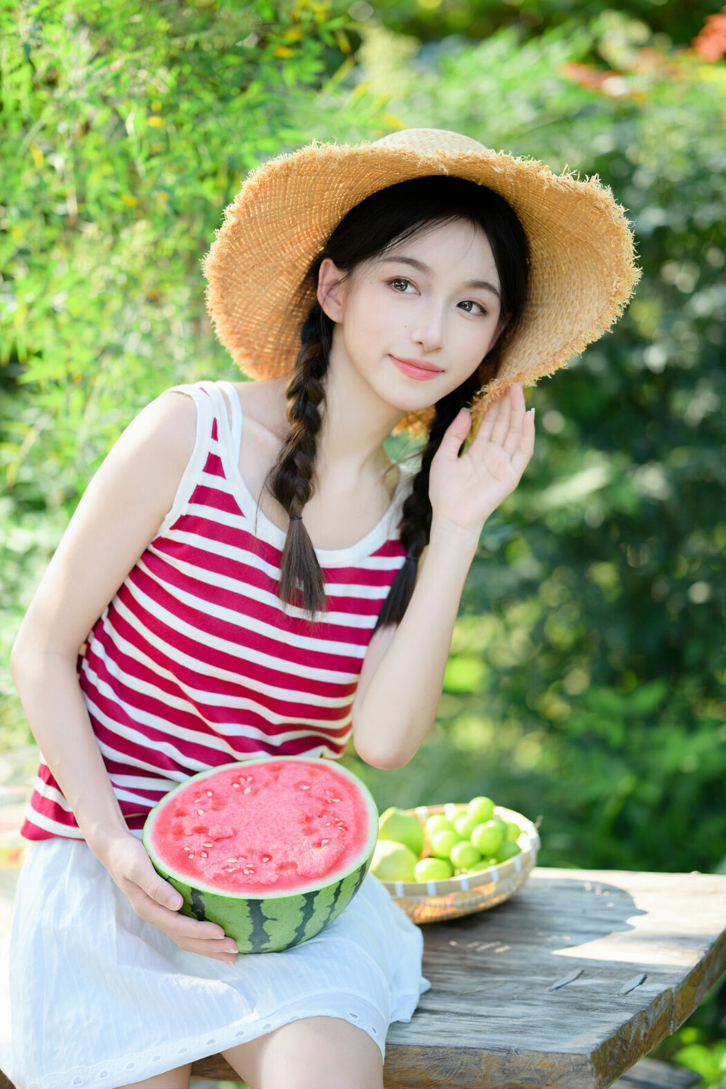 YiTuYu艺图语 Vol.9529 Lin Miao Xin (18P)