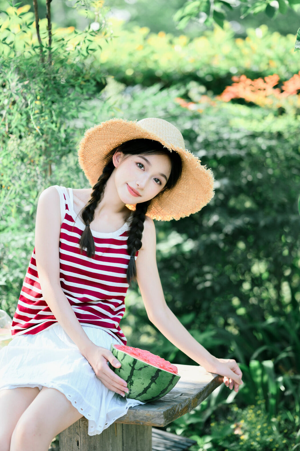 YiTuYu艺图语 Vol.9529 Lin Miao Xin (18P)