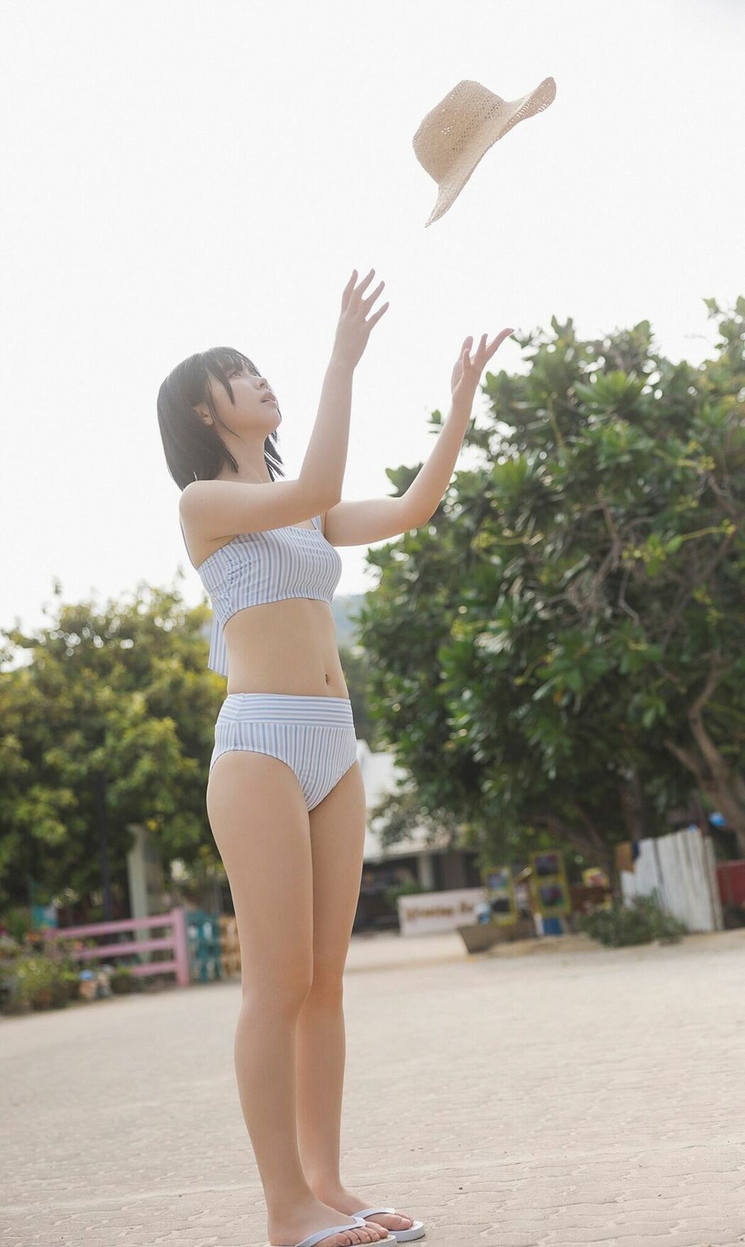 JP Liyuu – オールアザー版 Liyuu 2nd写真集 ヒトミ Part01 (60P)