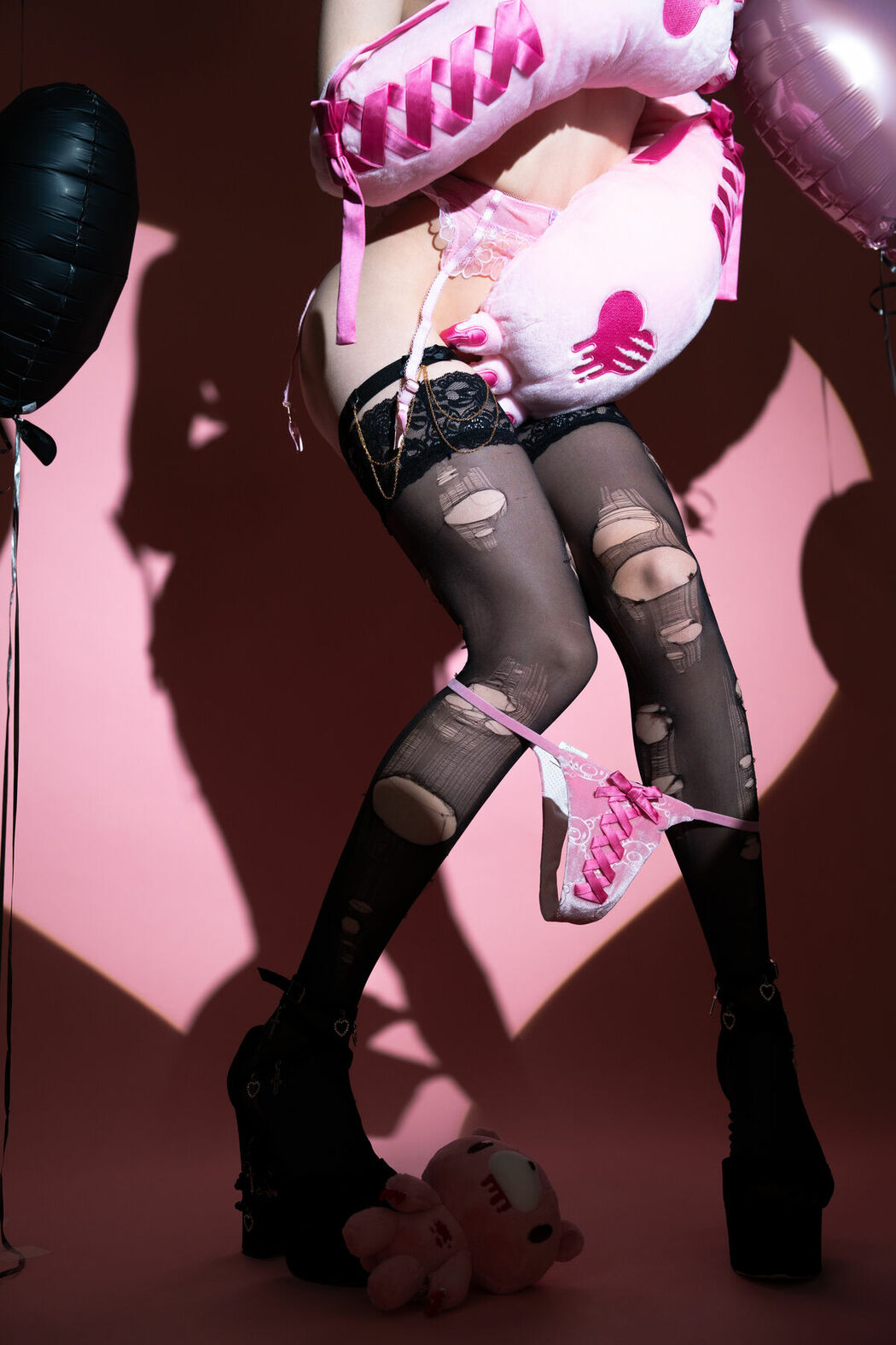 Coser@Candy_Ball – Gloomy Bear (62P – 8V)