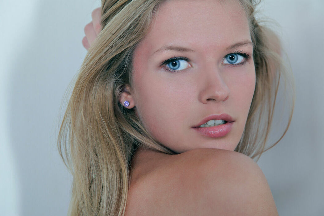 MetArt Catherine – Argent Part02 (67P)