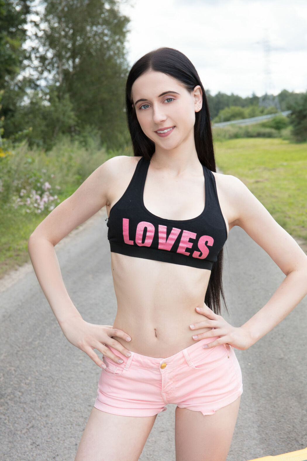 MetArt Sadara – Hot Hiker Part01 (61P)