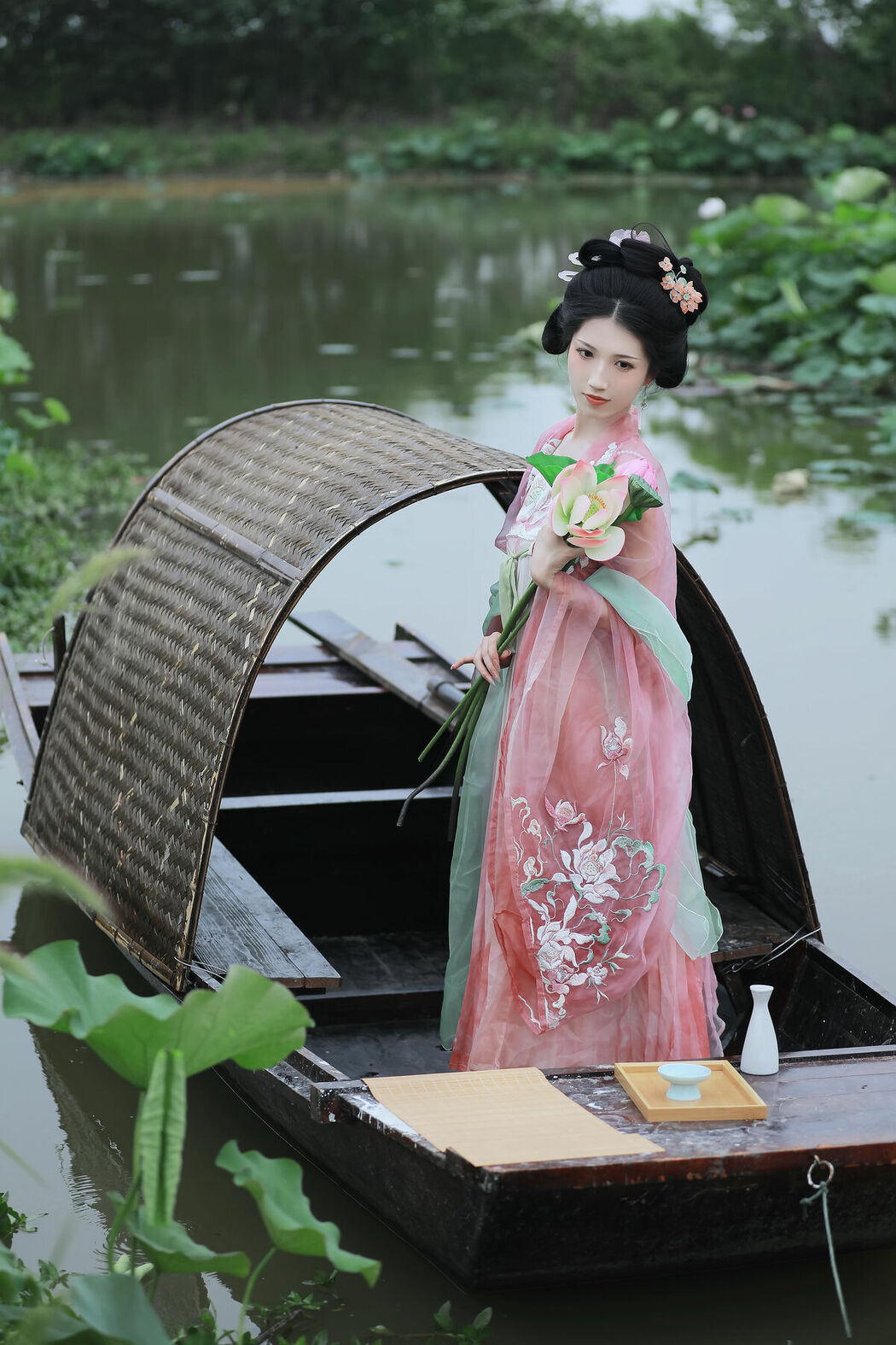 YiTuYu艺图语 Vol.9531 Bie Qiu Yue (23P)