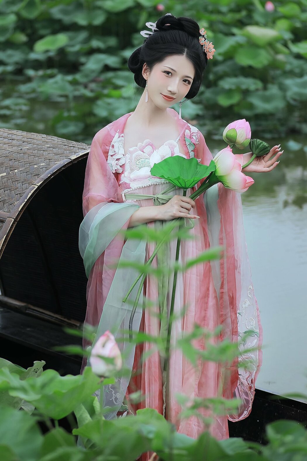 YiTuYu艺图语 Vol.9531 Bie Qiu Yue (23P) Cover Photo