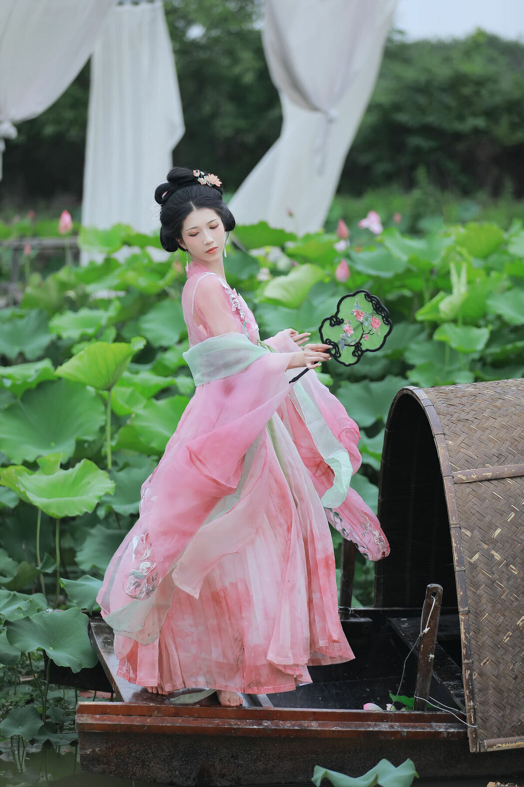 YiTuYu艺图语 Vol.9531 Bie Qiu Yue (23P)