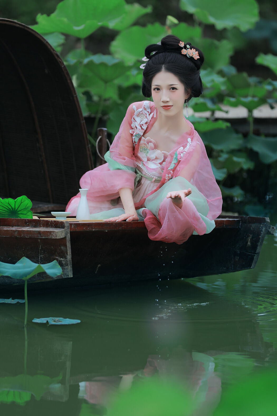 YiTuYu艺图语 Vol.9531 Bie Qiu Yue (23P)