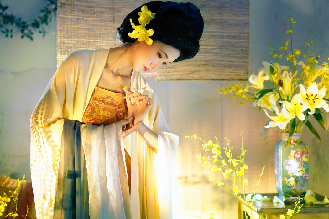 YiTuYu艺图语 Vol.9534 He Li Han (14P)