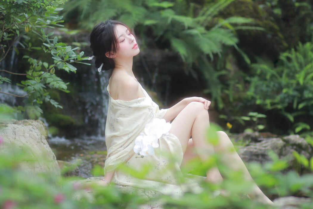 YiTuYu艺图语 Vol.9536 Lu Li (15P)