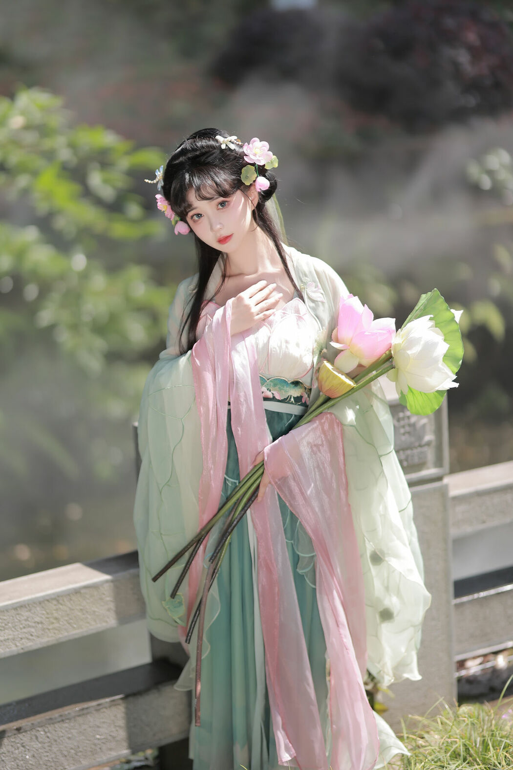 YiTuYu艺图语 Vol.9537 Qi Luo Sheng De Xiao Su Su (15P)