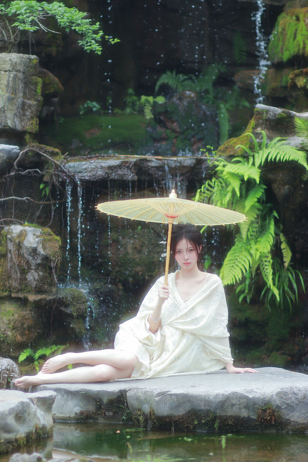 YiTuYu艺图语 Vol.9536 Lu Li (15P)