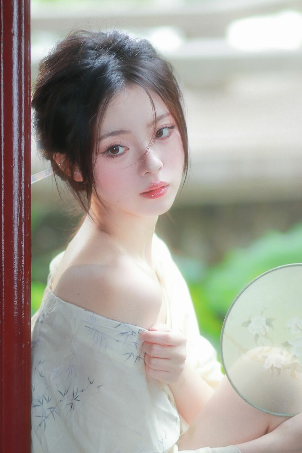 YiTuYu艺图语 Vol.9536 Lu Li (15P)