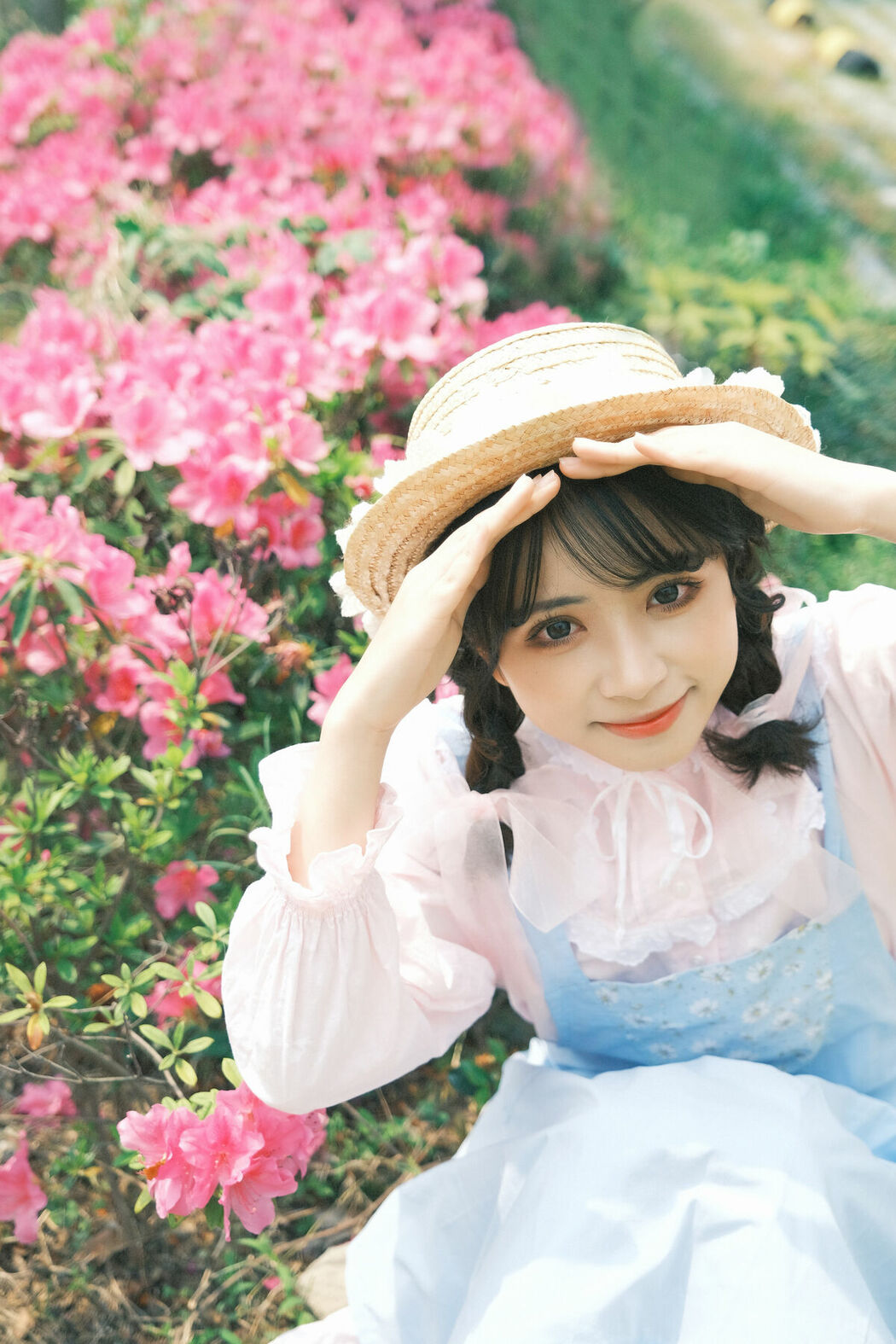 YiTuYu艺图语 Vol.9535 Er Er Er Yue (33P)