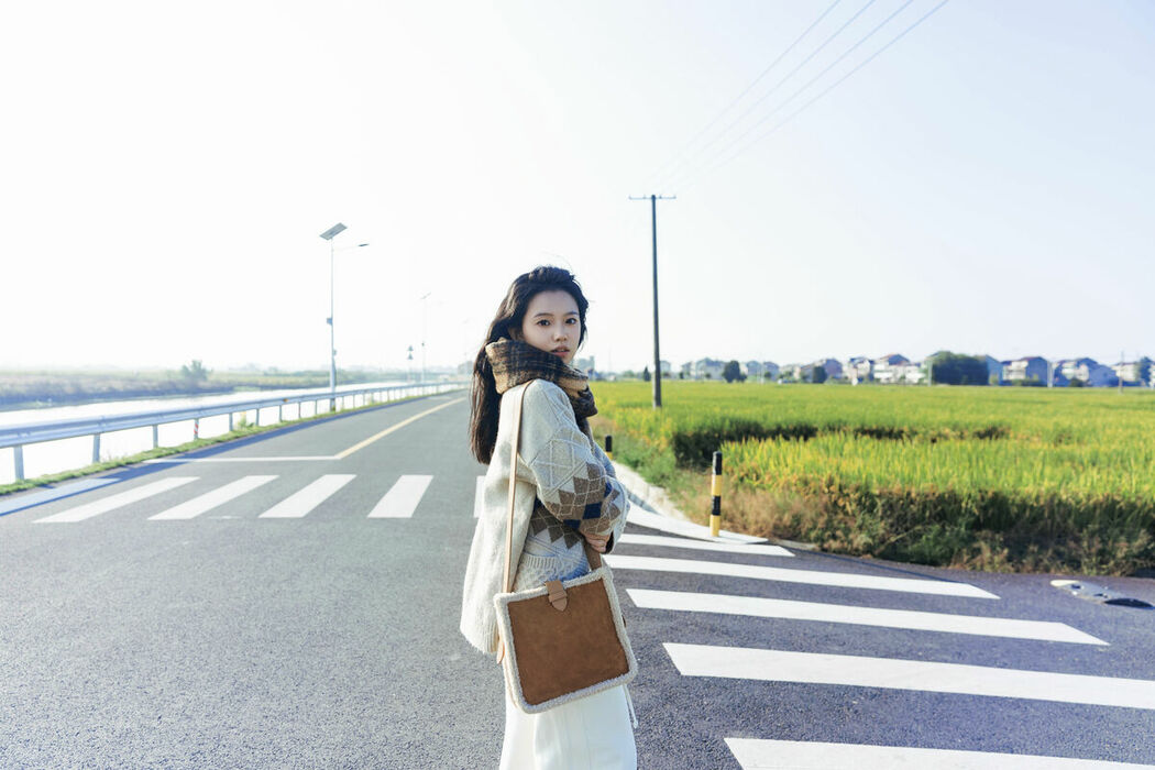 YiTuYu艺图语 Vol.9538 Lu Lu (14P)