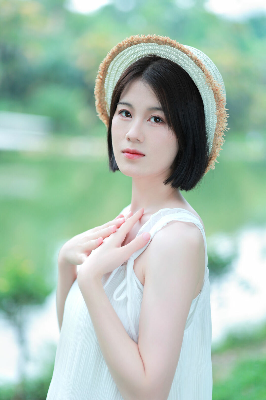 YiTuYu艺图语 Vol.9542 Shi Shu Tiao Ya (17P)