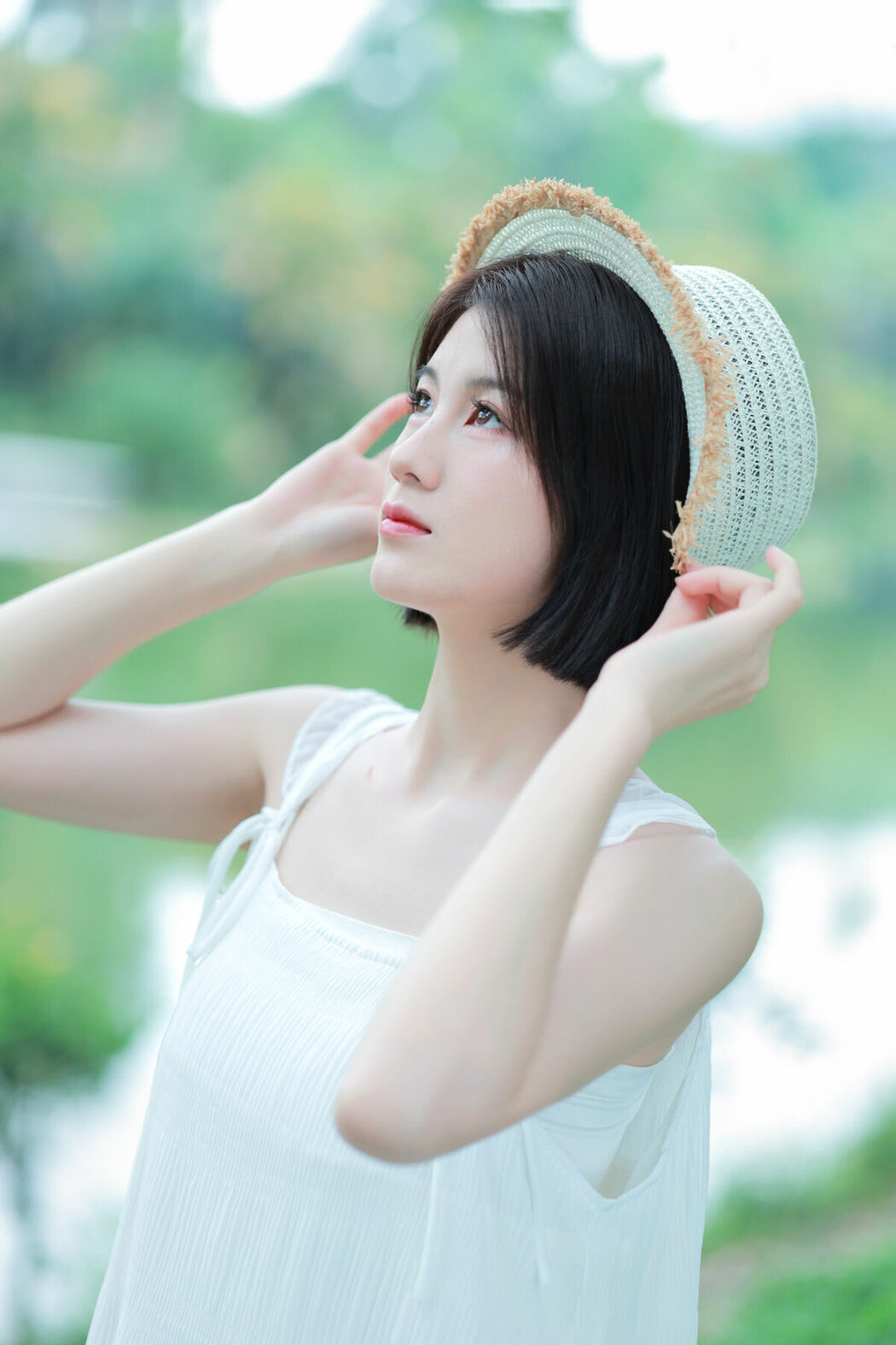 YiTuYu艺图语 Vol.9542 Shi Shu Tiao Ya (17P)