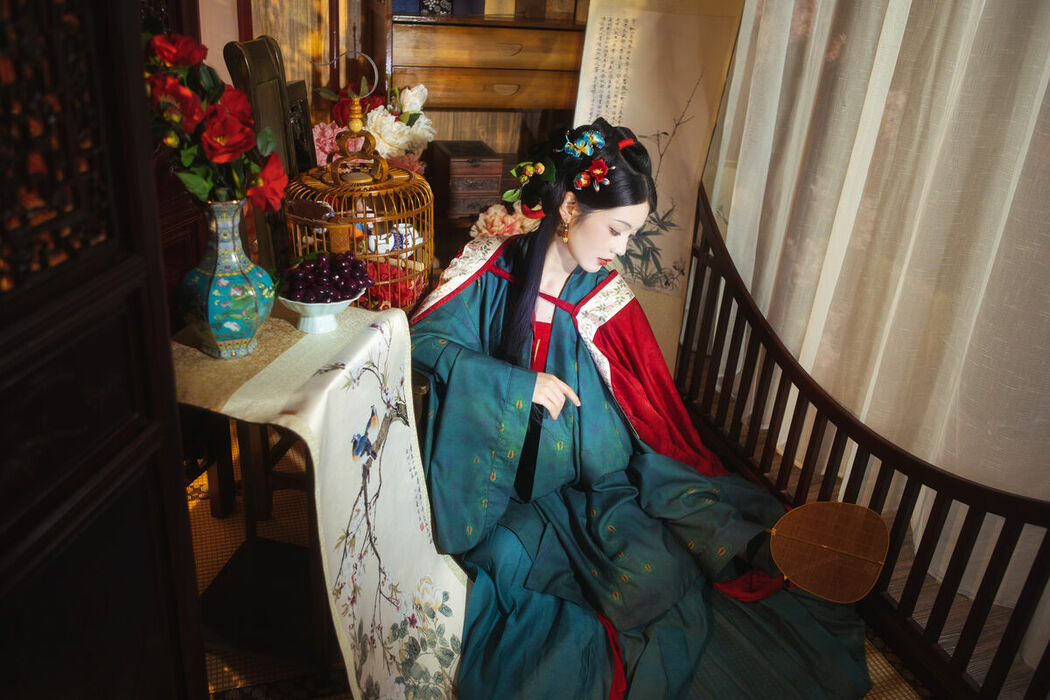 YiTuYu艺图语 Vol.9551 Wu Ying Kun Kun (21P)