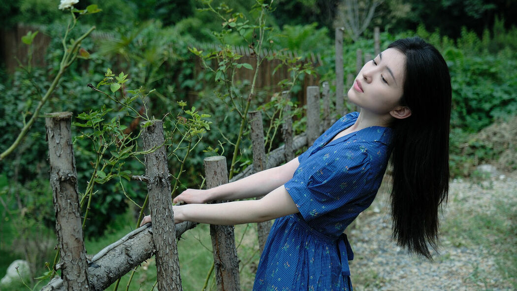 YiTuYu艺图语 Vol.9548 Chen Zi He (21P)