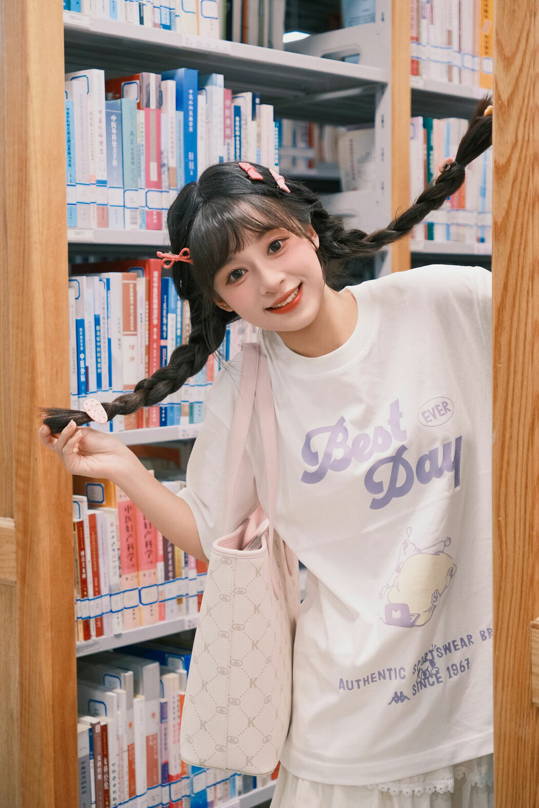 YiTuYu艺图语 Vol.9550 Xia Yu Xiao Nian (18P)
