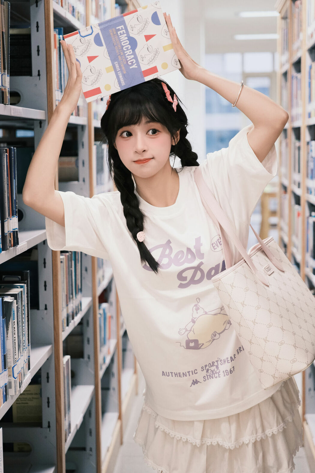 YiTuYu艺图语 Vol.9550 Xia Yu Xiao Nian (18P)