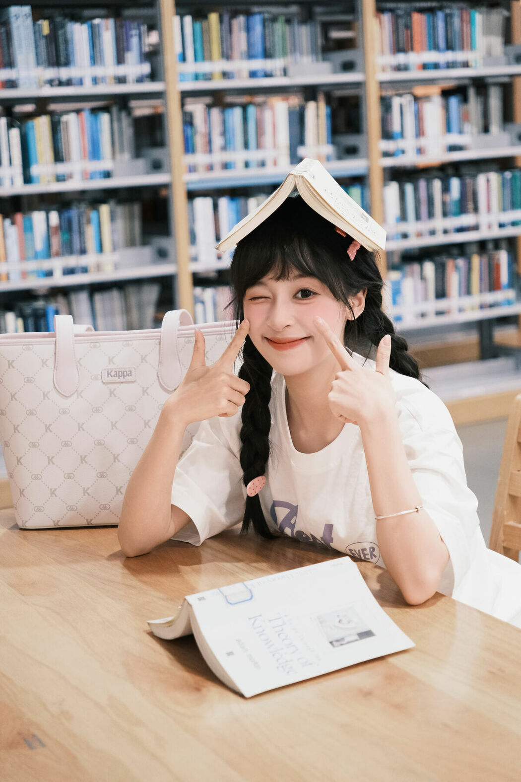 YiTuYu艺图语 Vol.9550 Xia Yu Xiao Nian (18P)