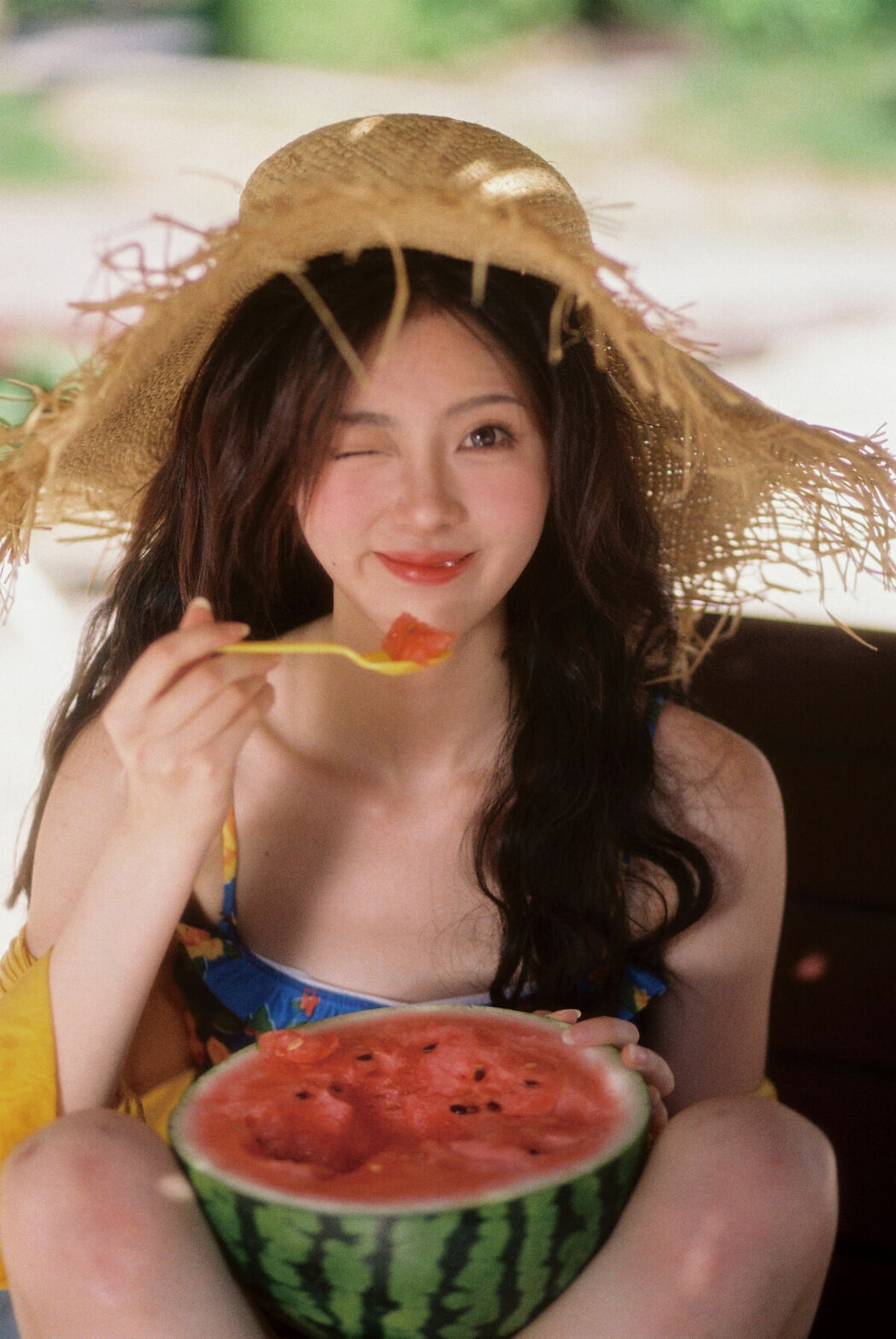 YiTuYu艺图语 Vol.9553 Lu Li (17P)