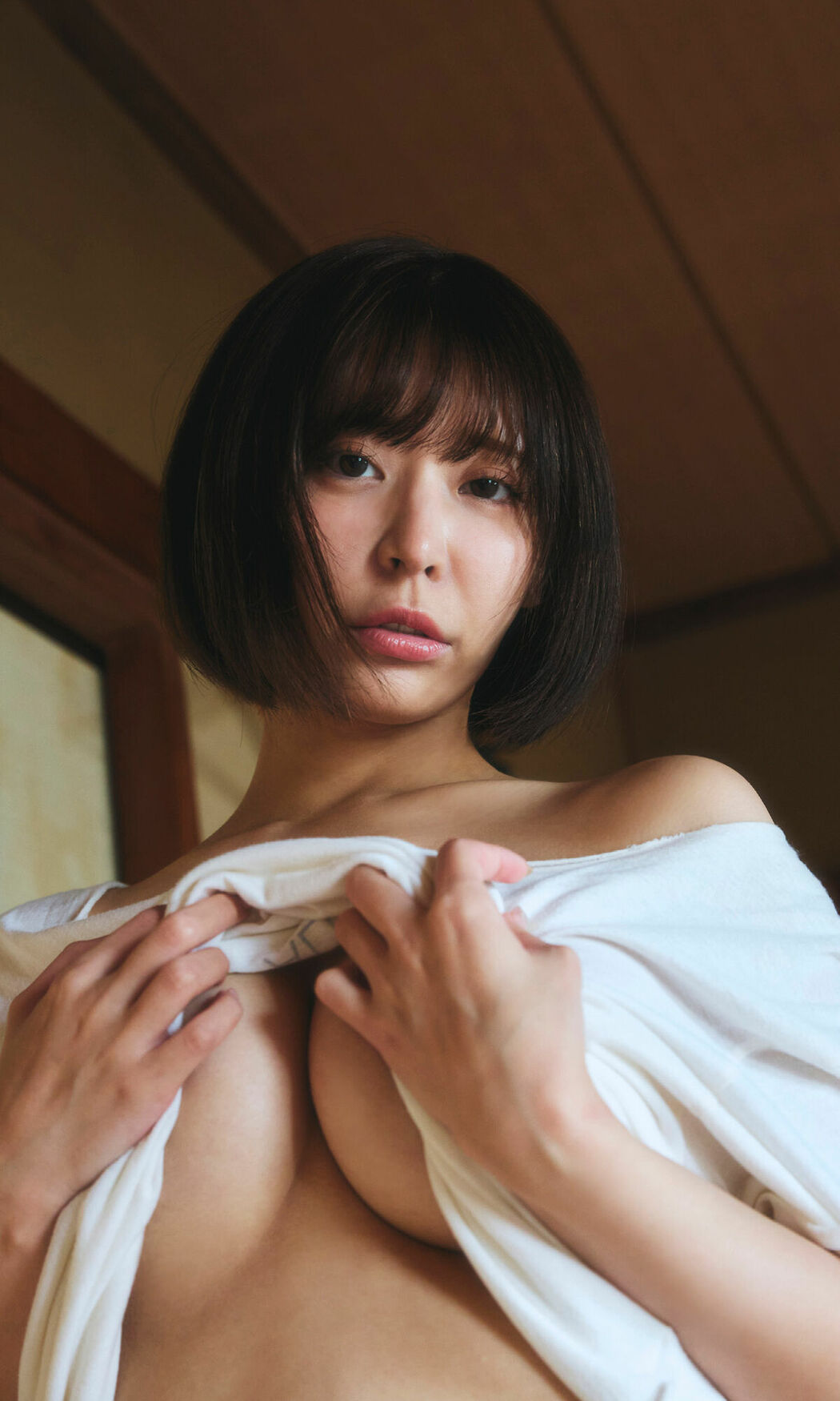 JP Yui Kohinata 小日向結衣 – デジタル限定 写真集 内房の宿 ぽっちりと (63P)