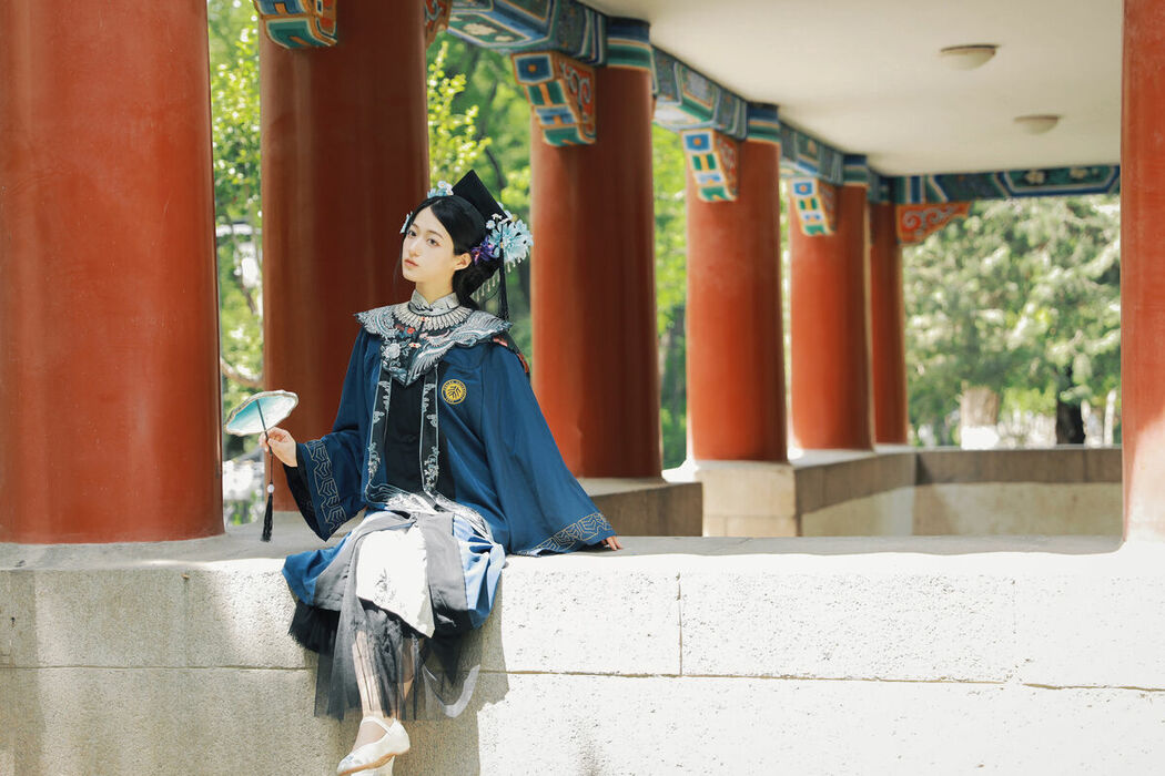 YiTuYu艺图语 Vol.9557 Xu Jia Yue (33P)