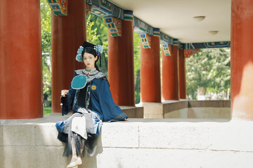 YiTuYu艺图语 Vol.9557 Xu Jia Yue (33P)