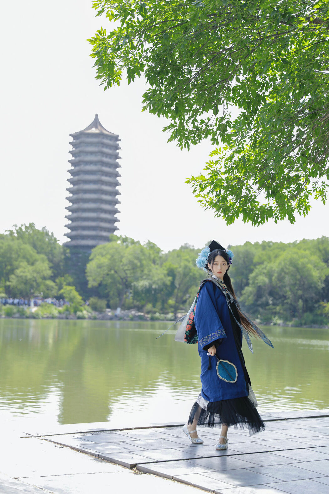 YiTuYu艺图语 Vol.9557 Xu Jia Yue (33P)