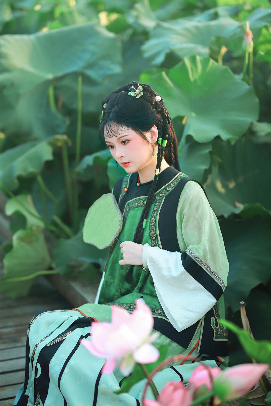 YiTuYu艺图语 Vol.9559 6161 (17P)