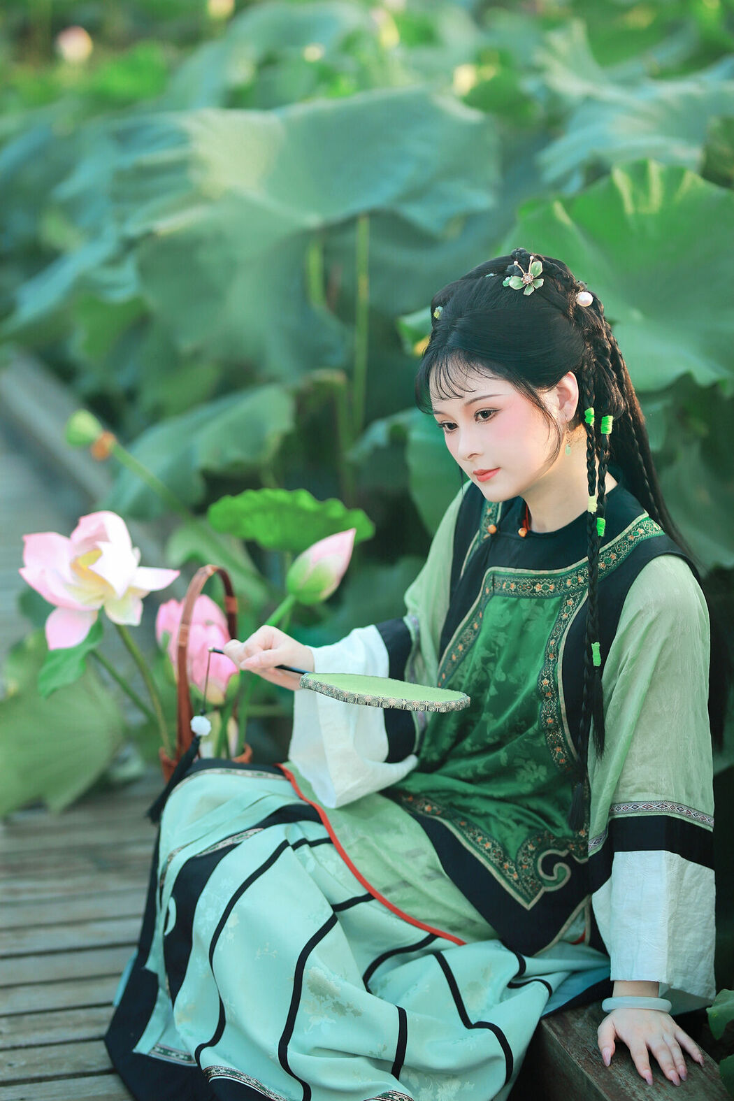 YiTuYu艺图语 Vol.9559 6161 (17P)