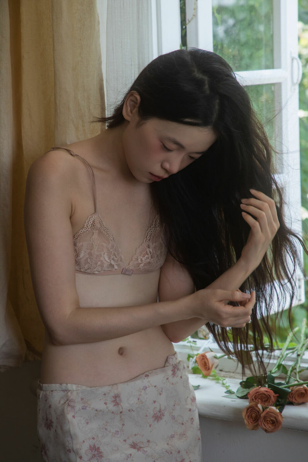 YiTuYu艺图语 Vol.9566 Cai Jing Fan (21P)