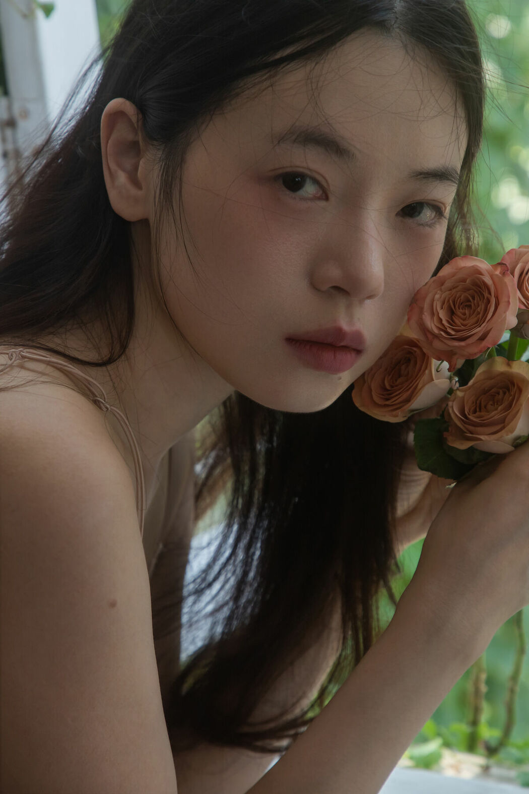 YiTuYu艺图语 Vol.9566 Cai Jing Fan (21P)