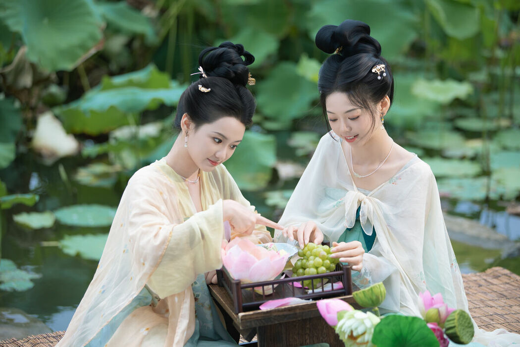 YiTuYu艺图语 Vol.9570 Jiu Shi Jiao Mei Nan A (43P)
