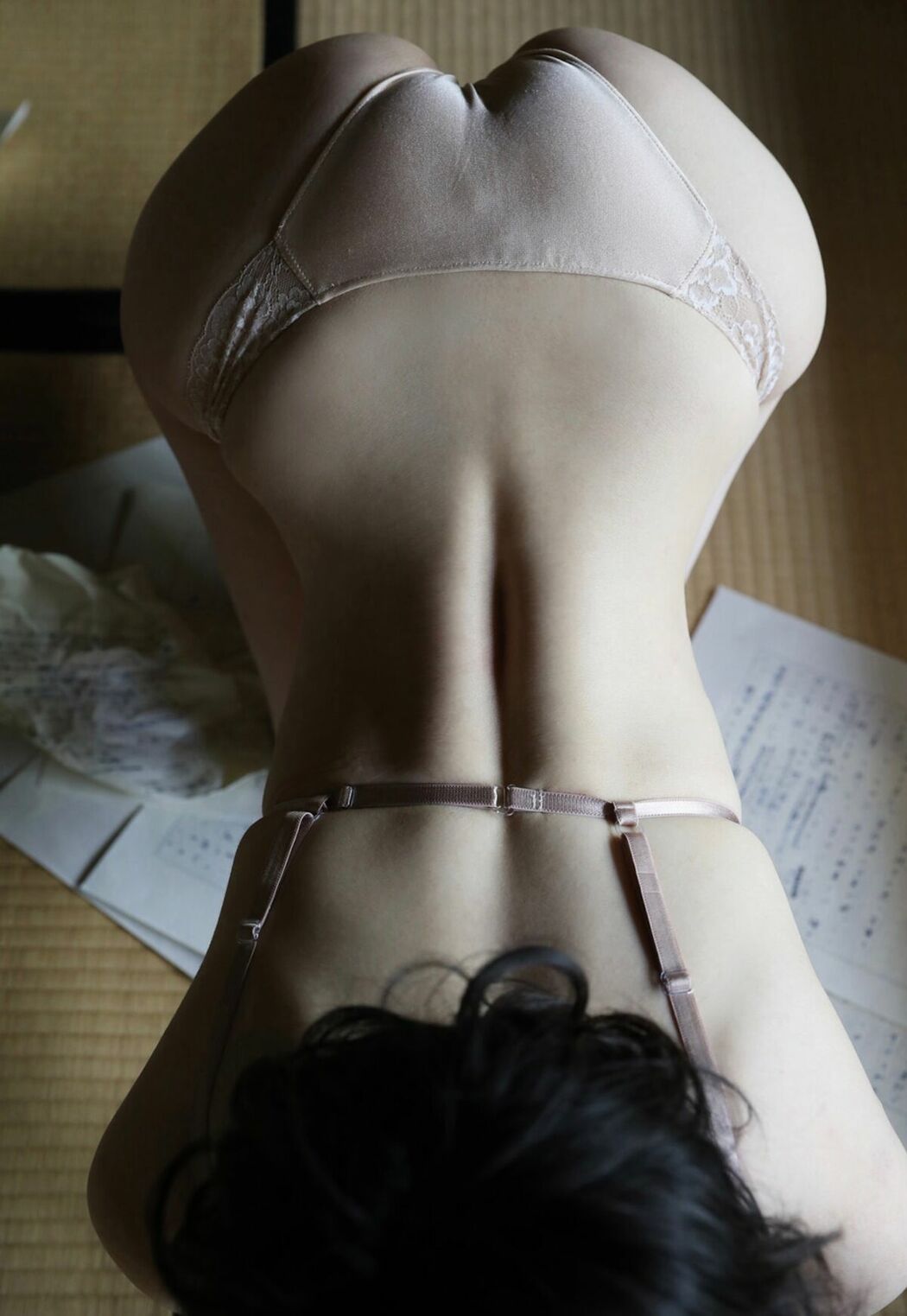 JP Aika Yukihira 行平あい佳 – 週刊現代デジタル写真集 掌花 (81P)